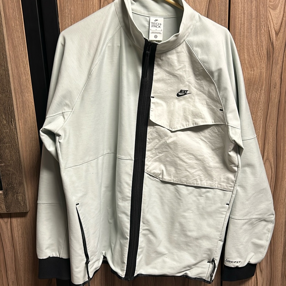 2017 Nike Tech-Pack Jacket